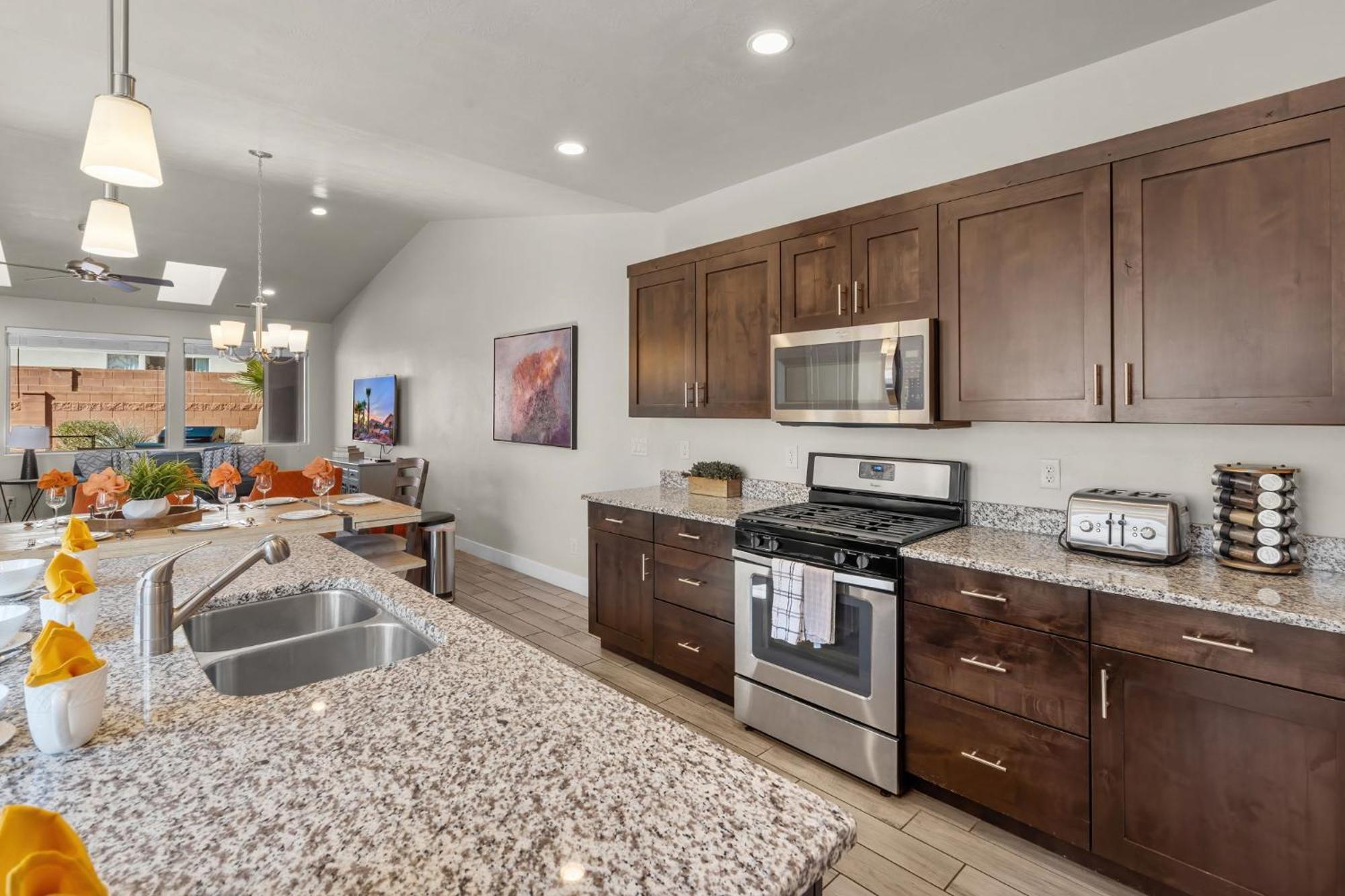Paradise Village 58 L Sweet Retreat Private Hot Tub, Gaming Console, Community Resort Style Pool And Water Park Santa Clara Esterno foto