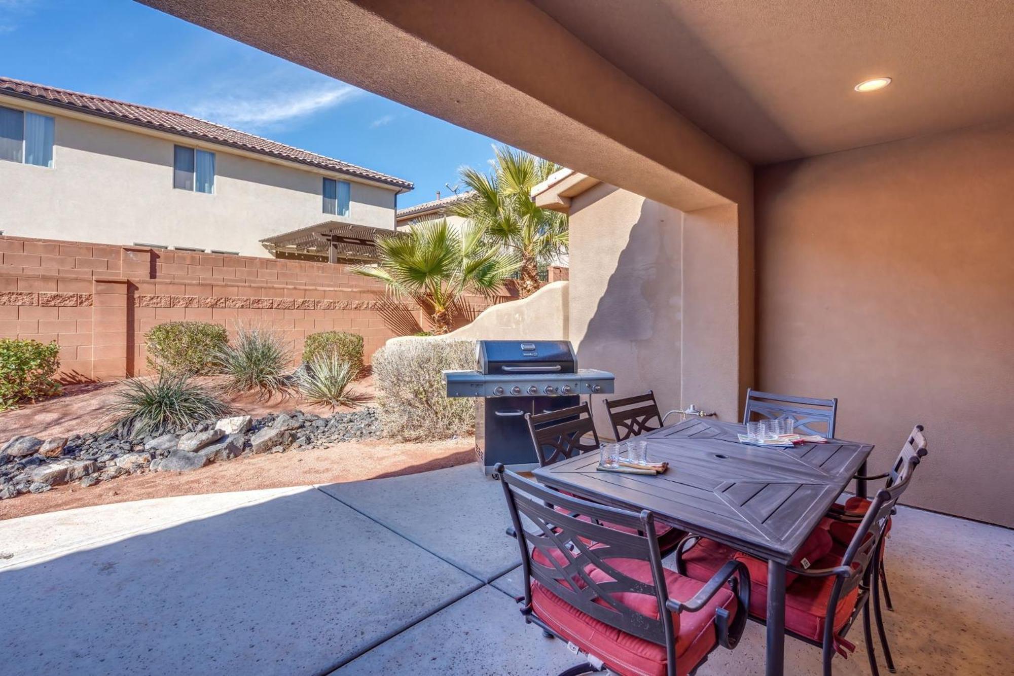 Paradise Village 58 L Sweet Retreat Private Hot Tub, Gaming Console, Community Resort Style Pool And Water Park Santa Clara Esterno foto